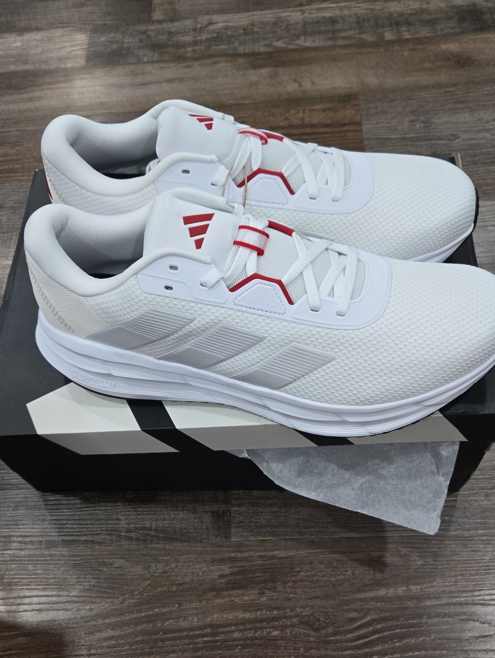 adidas Men's White Athletic Running Shoes with Red Accents